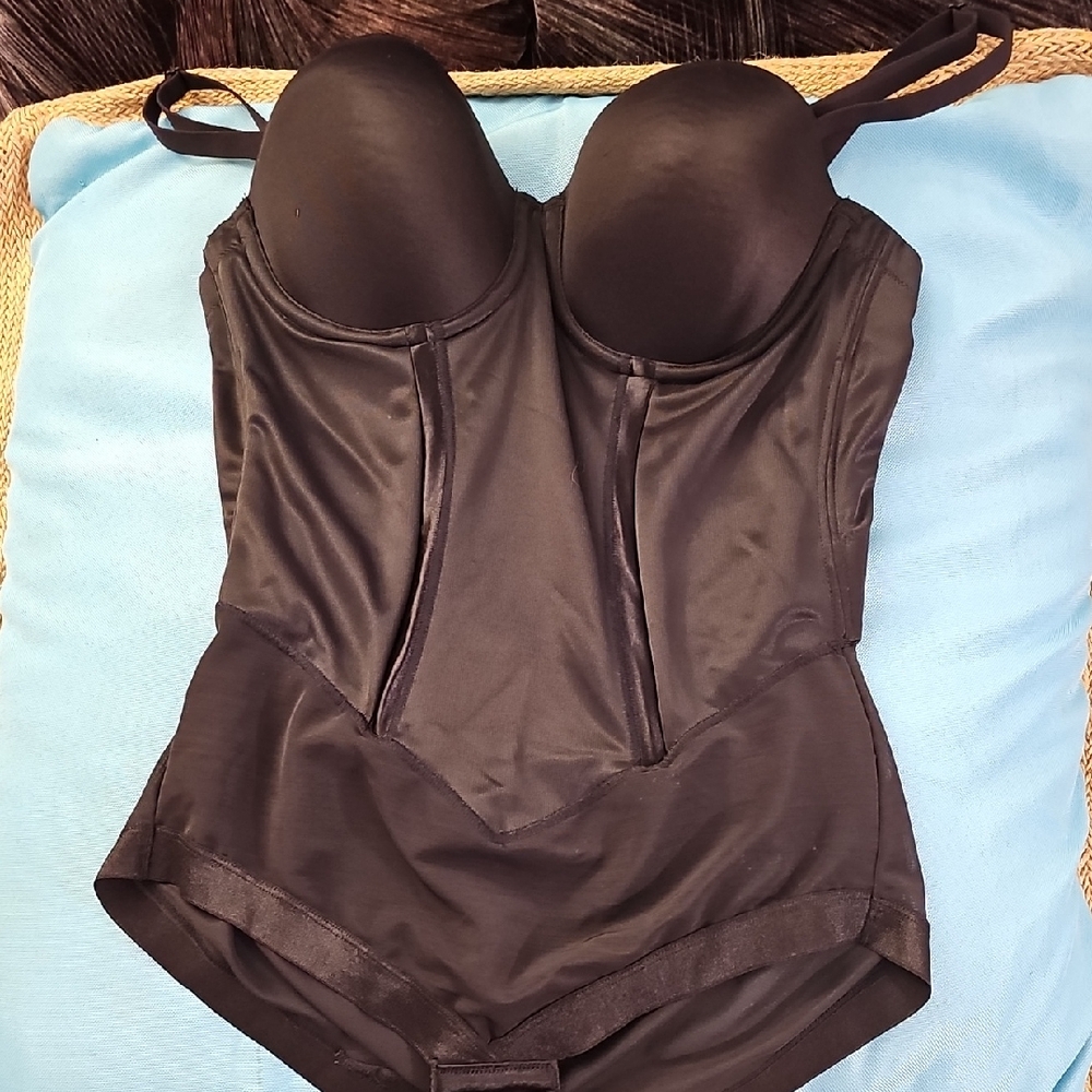 Elegant Black Women's Swimsuit